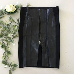 Zara W&B Collection leather bodycon front zip skirt USA 5 Holiday Christmas
